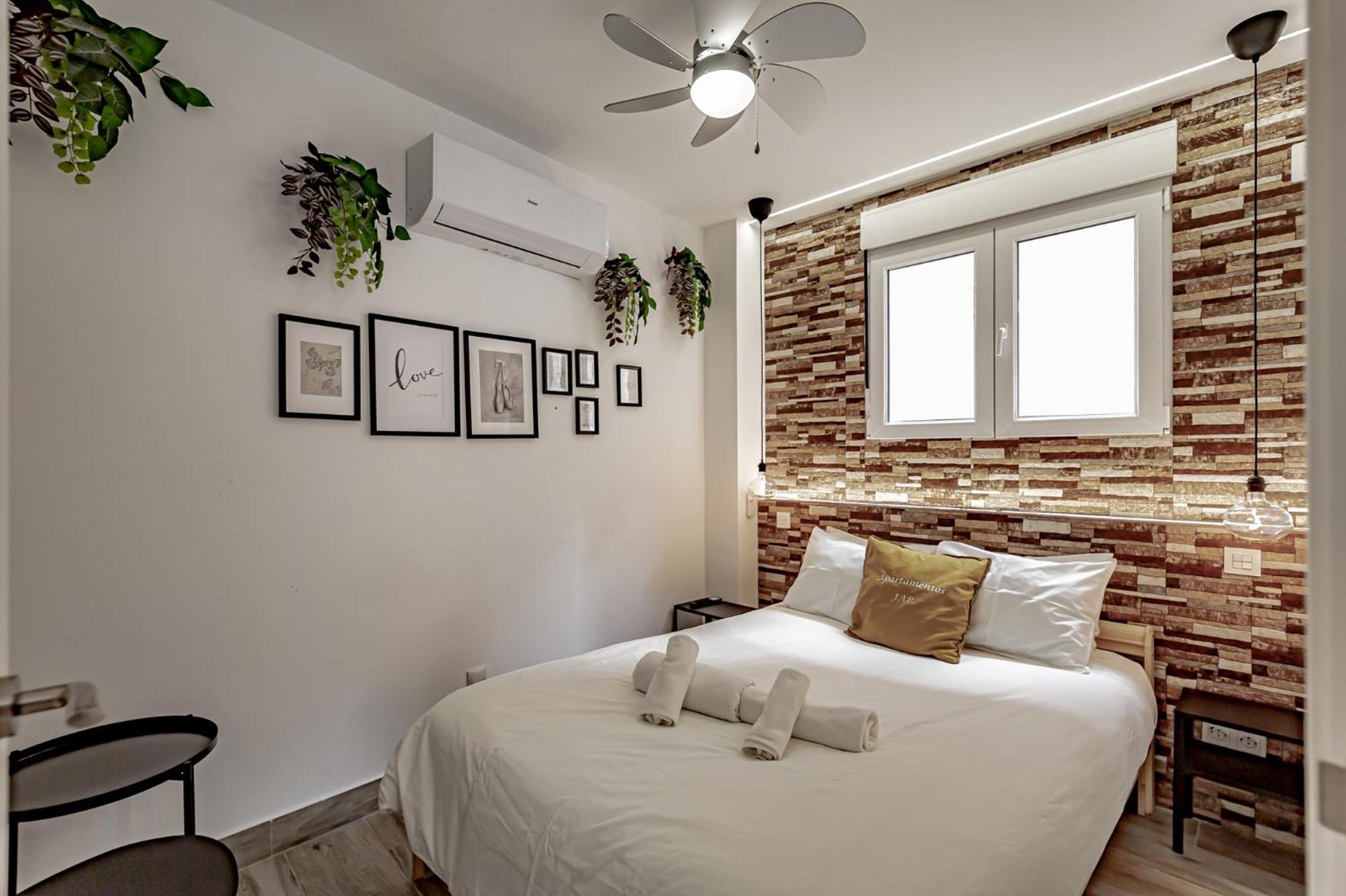 Apartamentos Santiago Cordero Мадрид Екстериор снимка